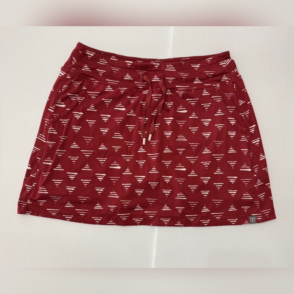 Title Nine Maroon and White Patterned Athletic Skort